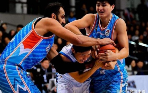 Baccarat Gaming-包含柏林联合取得关键胜利成功保持在榜首的位置的词条