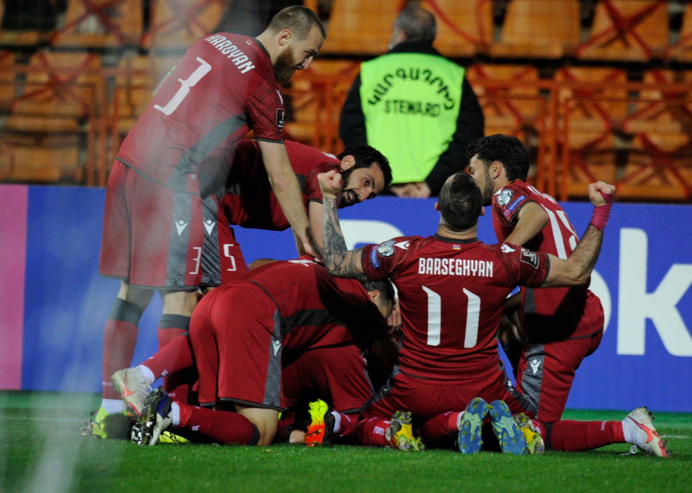 关于冰岛客场逆转，哈萨克斯坦铁血报复的信息