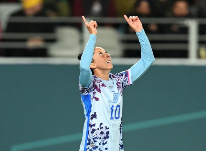 包含西班牙女足队大胜巴拿马，晋级八强的词条