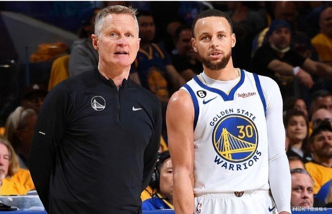 勇士横扫对手,库里杜兰特再掀新篇章(勇士库里和杜兰特谁是老大) 勇士横扫对手,库里杜兰特再掀新篇章(勇士库里和杜兰特谁是老大)
