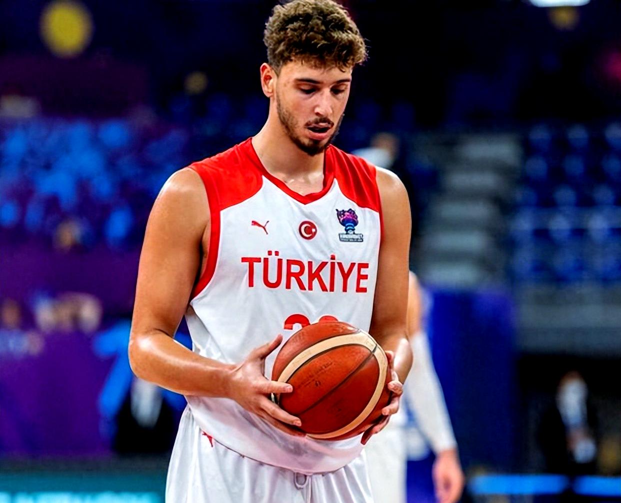 拉脱维亚队全力备战,坚守晋级梦想的简单介绍 拉脱维亚队全力备战,坚守晋级梦想的简单介绍